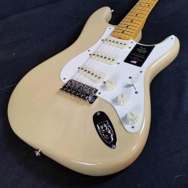 Fender American Vintage II 1957 Stratocaster, Ash Body, Maple FB, Vintage Blonde, w/HSC