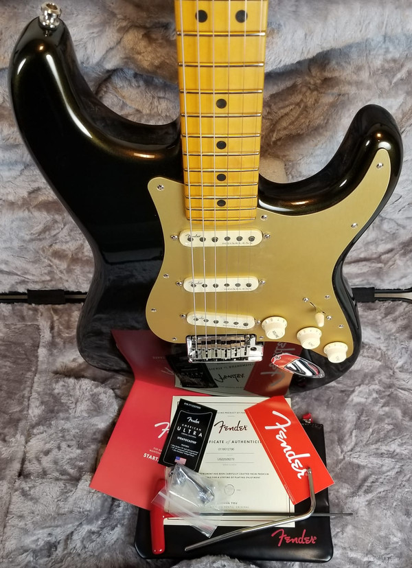 American Ultra Stratocaster Electric Guitar, Maple Fingerboard, Texas Tea W/Molded Hardshell Case.