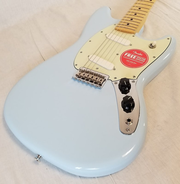 Fender Player Mustang, Maple Fingerboard, Sonic Blue