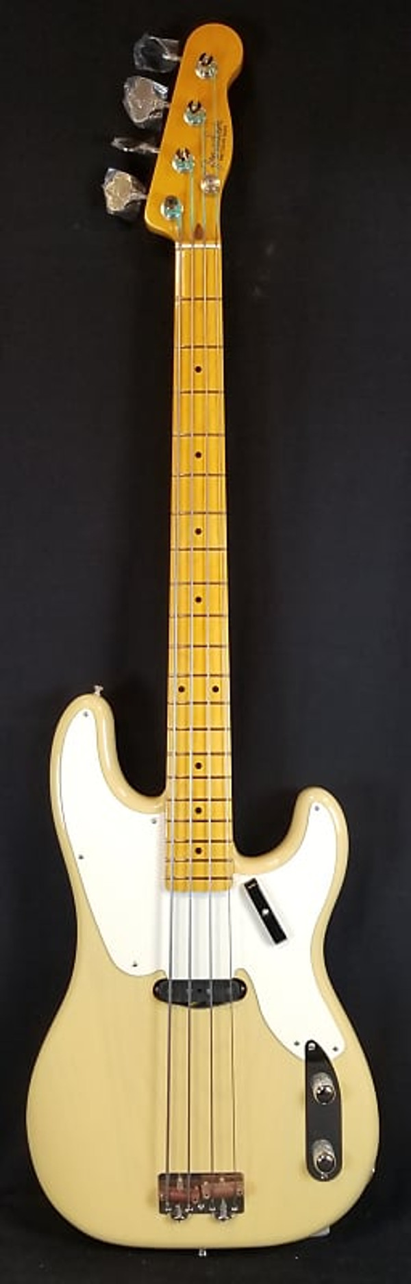 American Vintage II 1954 Precision Bass®Ash Body, Maple Fingerboard, Vintage Blonde
