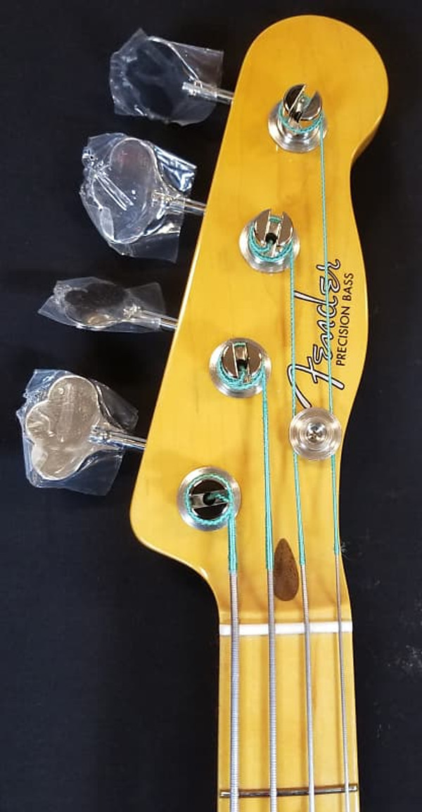 American Vintage II 1954 Precision Bass®Ash Body, Maple Fingerboard, Vintage Blonde