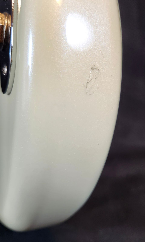 Squier Paranormal Cyclone® Elec. Guitar, Laurel Fingerboard, Tortoiseshell Pickguard, Pearl White