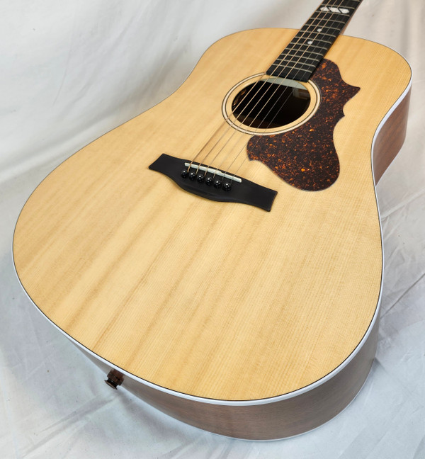 Godin Metropolis Composer Solid Mahogany Top and Back Acoustic/ Electric Guitar, LR Baggs Element W/ Bag