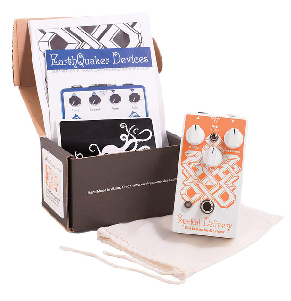EarthQuaker Spatial Delivery v2 Voltage Controlled Envelope filter with Sample & Hold  Guitar Effect Pedal