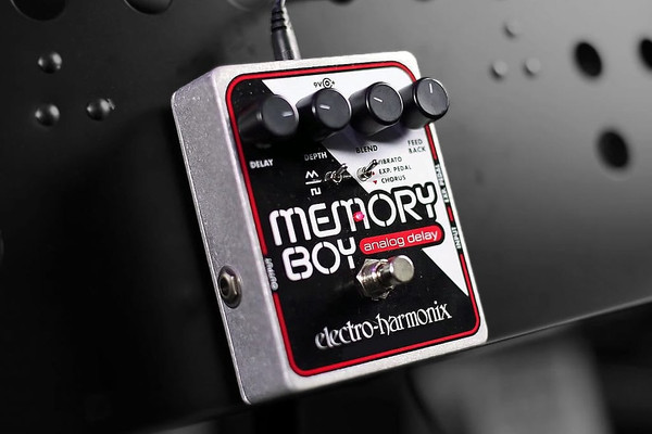 Electro Harmonix Memory Boy Analog Delay with Chorus/Vibrato Effect Pedal