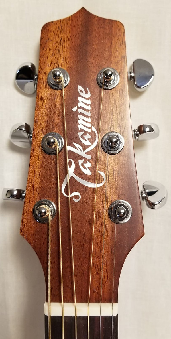 Takamine P1DC Pro-Series Solid Cedar Top Cutaway Acoustic./ Elec. Dreadnought Guitar, CT-4BII Electronics W/C