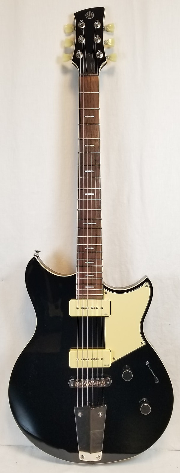 Yamaha RSS02T Revstar Standard Electric Guitar, P90 Style Pickups, Black, W/ Bag