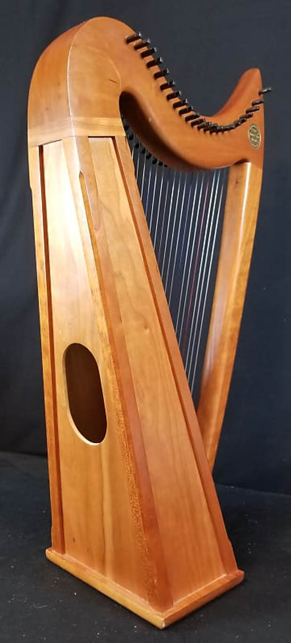 Pre Owned Stoney End EVE-22 Gothic-style G-G Lap Harp with Full Loveland levers and Carrying Bag