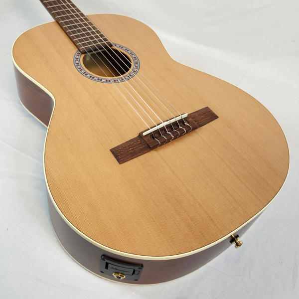 Godin Etude Solid Cedar Top Left Handed Clasica II Nylon String Guitar