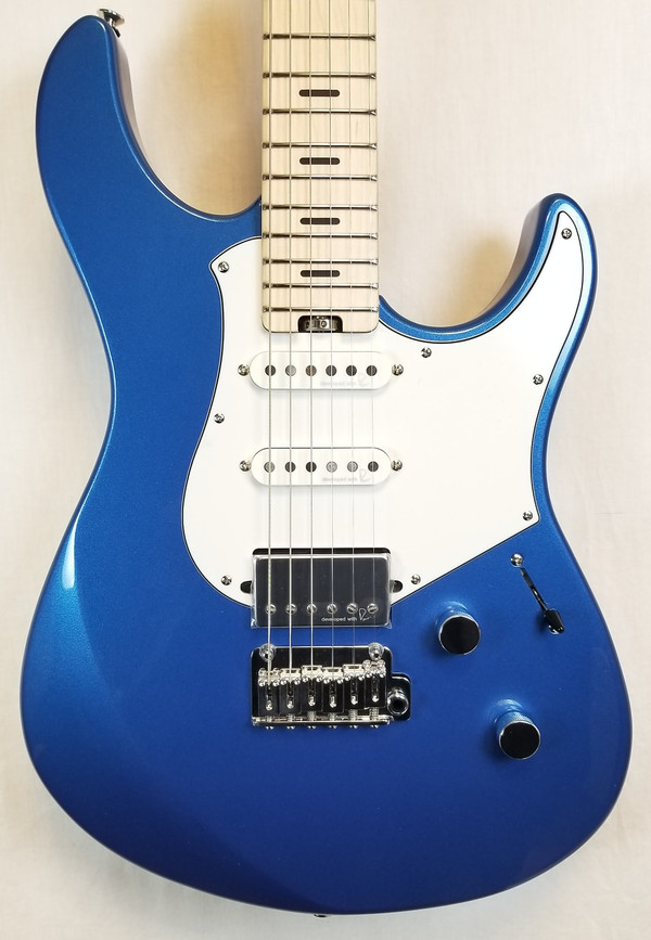 Yamaha PACS+12M Electric Guitar, Sparkle Blue with Gig Bag