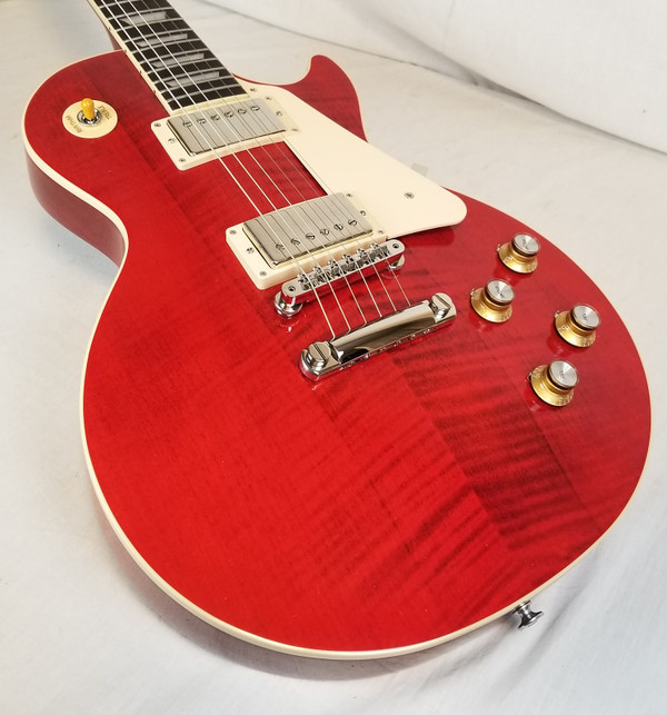 Gibson Les Paul Standard 60s Figured Top , 60s Cherry W/Case