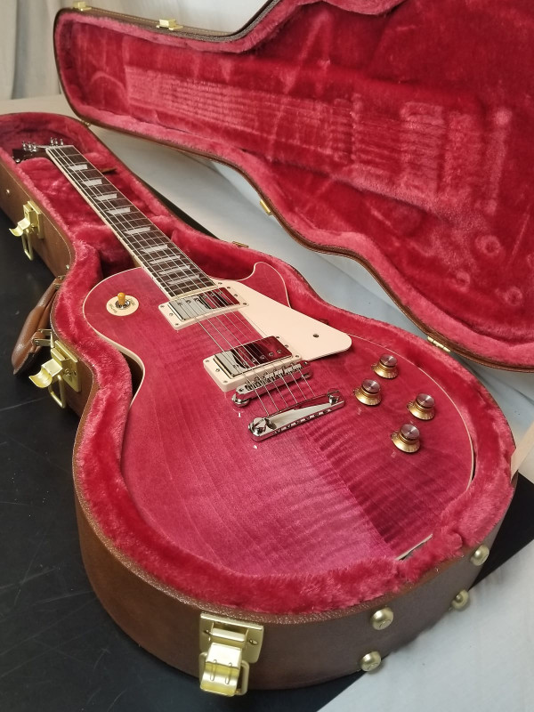 Gibson Les Paul Standard 60s Figured Top Translucent Fuchsia 
 W/Case