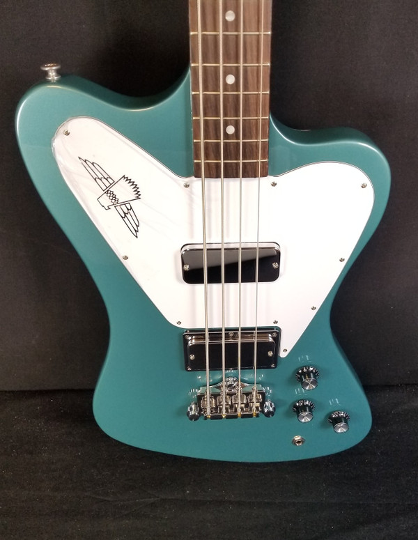 Gibson Non-Reverse Thunderbird Electric Bass Guitar, Faded Pelham
Blue W/ Case