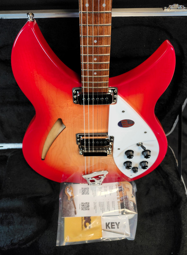 Rickenbacker 330 Fireglo, RW FB, 21 Fret, Gotoh Tuners, w/HSC