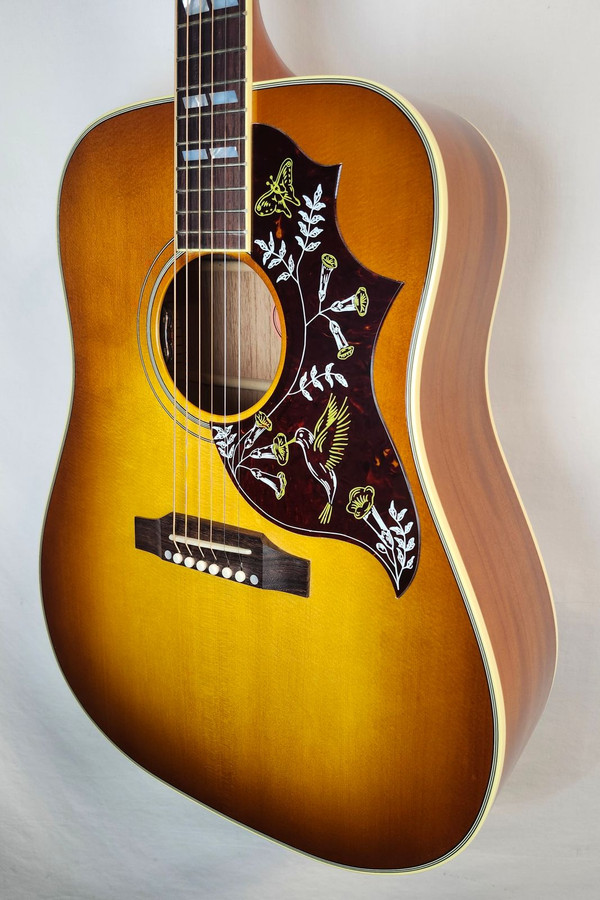 Gibson Hummingbird Original Acoustic/ Electric Guitar, Heritage Cherry Sunburst W/Case
