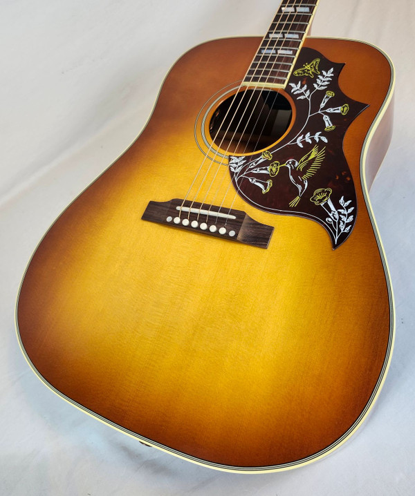 Gibson Hummingbird Original Acoustic/ Electric Guitar, Heritage Cherry Sunburst W/Case