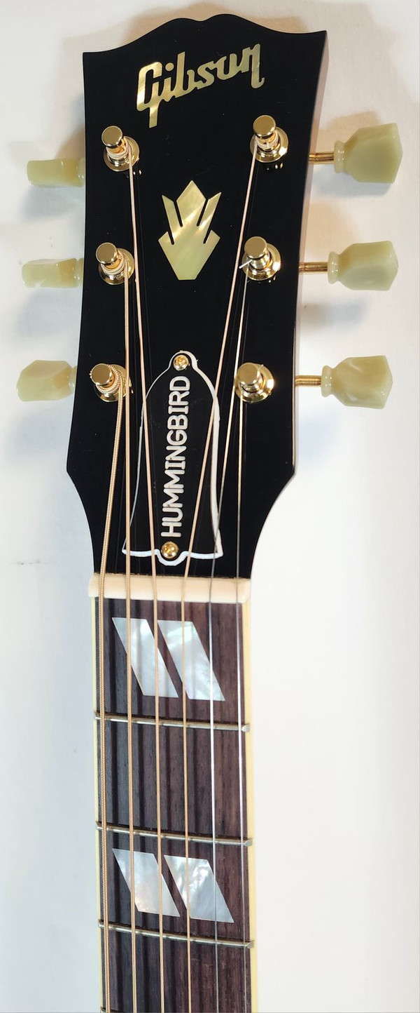 Gibson Hummingbird Original Acoustic/ Electric Guitar, Heritage Cherry Sunburst W/Case