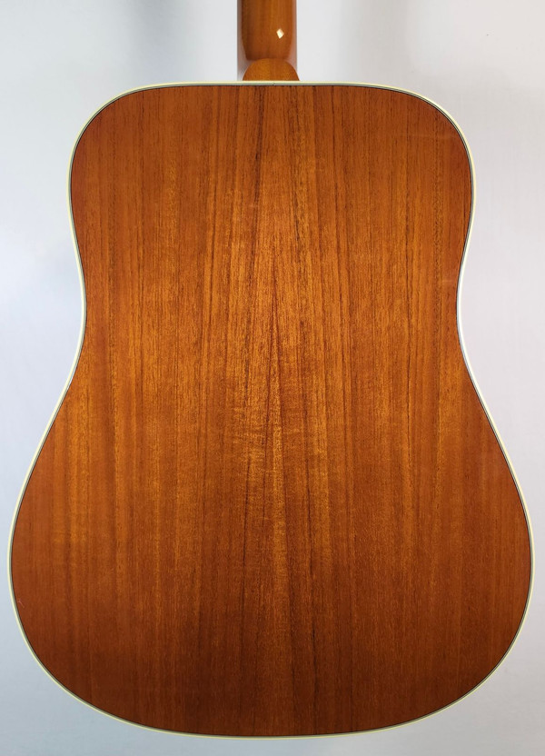 Gibson Hummingbird Original Acoustic/ Electric Guitar, Heritage Cherry Sunburst W/Case