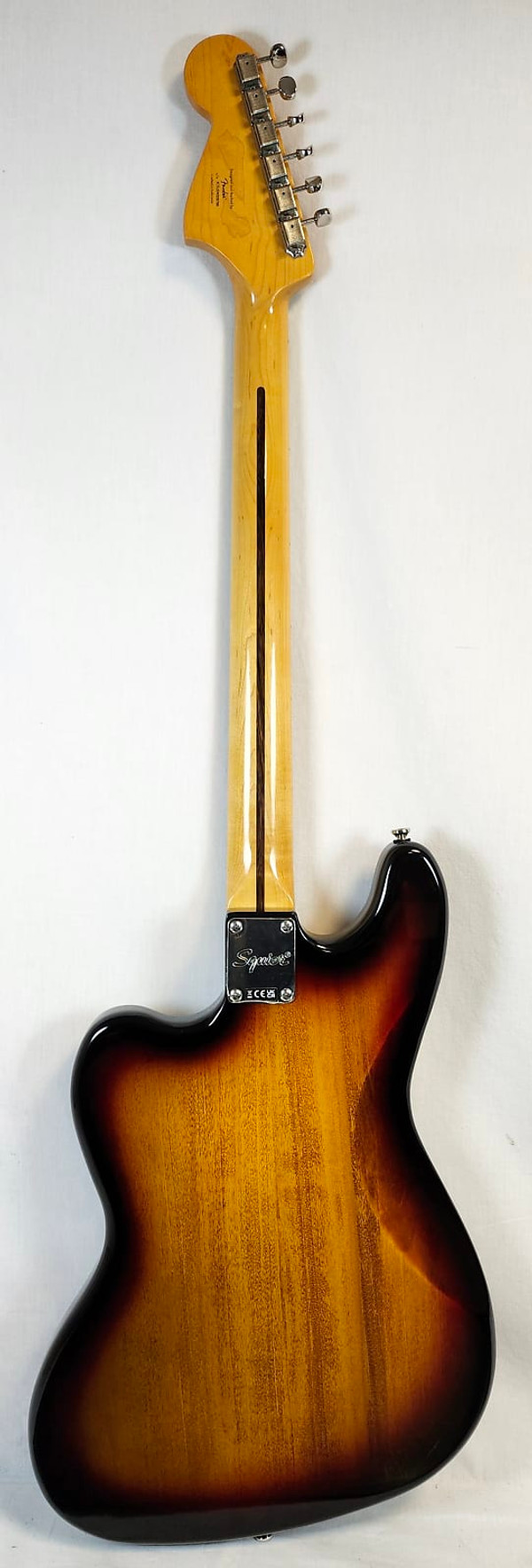 Squier Classic Vibe Bass VI, Laurel Fingerboard, 3-Color Sunburst