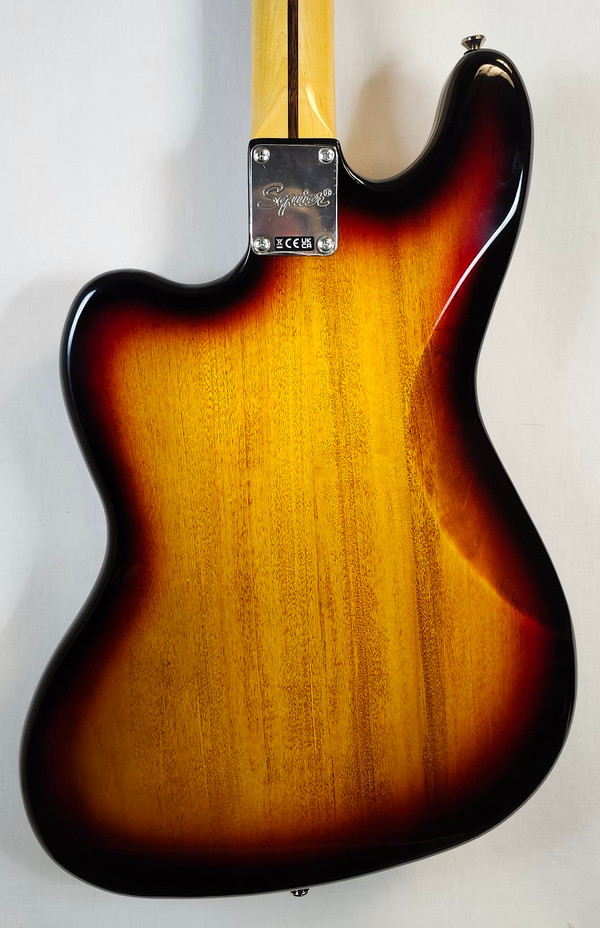 Squier Classic Vibe Bass VI, Laurel Fingerboard, 3-Color Sunburst
