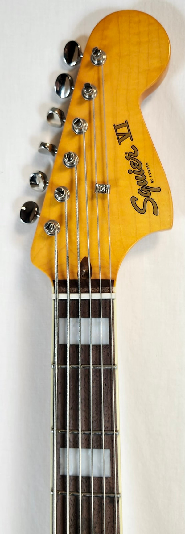 Squier Classic Vibe Bass VI, Laurel Fingerboard, Black