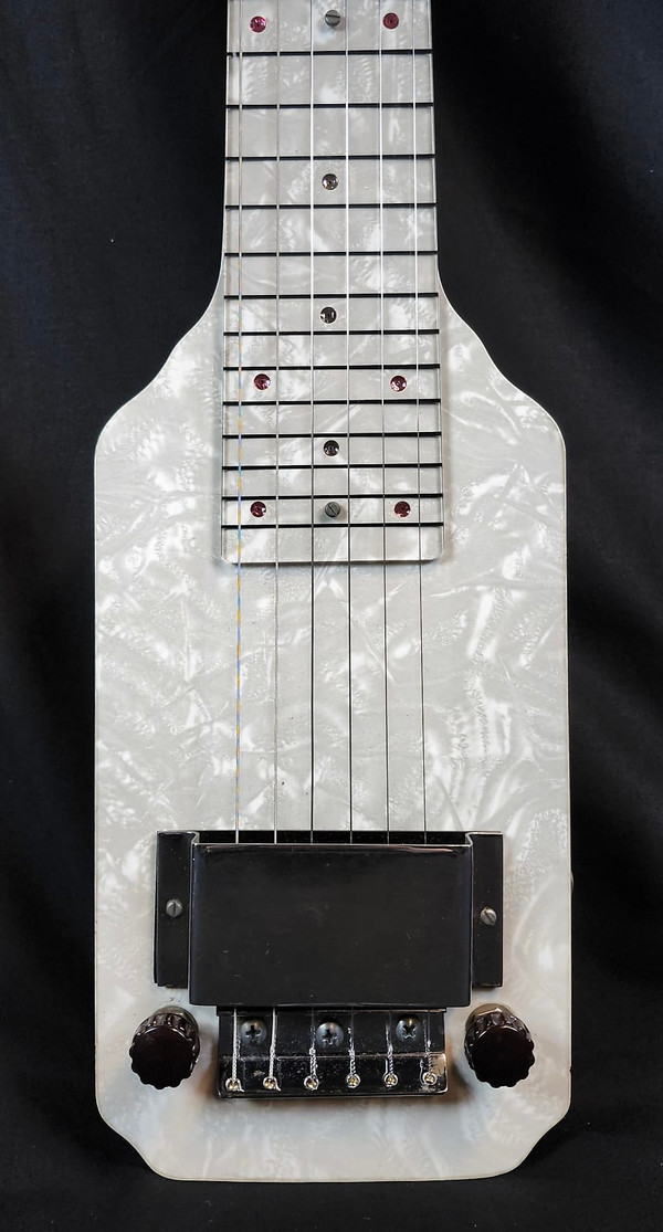 Guyatone Pre Owned Gay Chord Vintage Electric Lap Steel, Circa 1950's, MIJ, Mother Of Pearl