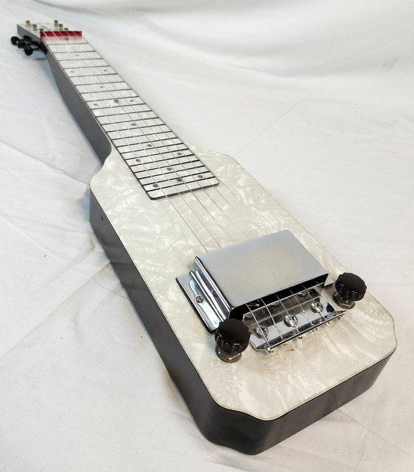 Guyatone Pre Owned Gay Chord Vintage Electric Lap Steel, Circa 1950's, MIJ, Mother Of Pearl
