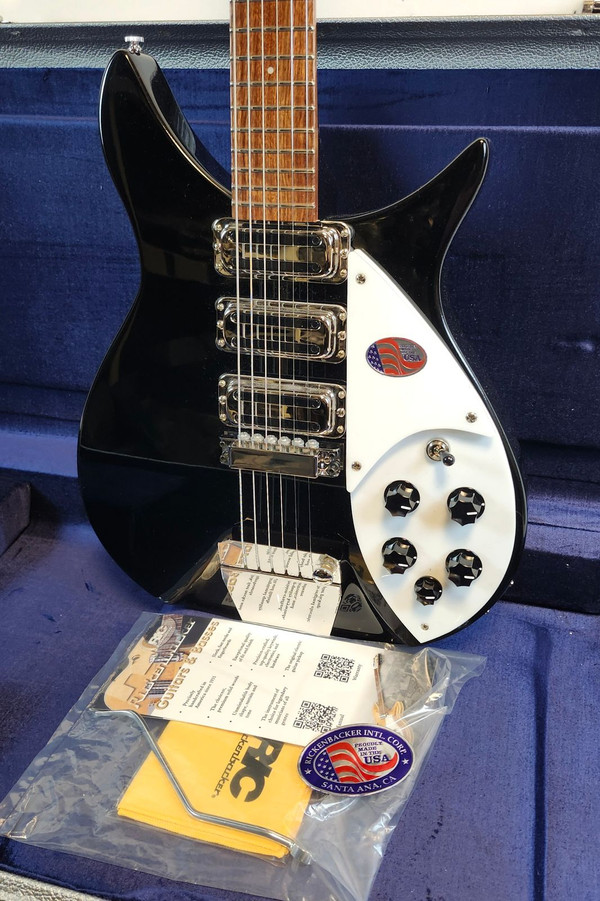 Rickenbacker 325C64 Jet Glo Miami, 3 Toaster Pickups, w/Vibrato, Short Scale, HSC