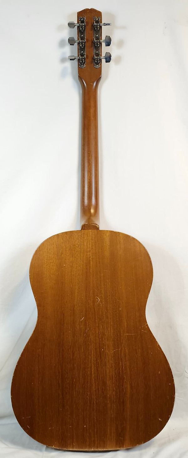 Pre Owned Gibson Vintage 1968 B-15 Concert Acoustic Guitar w/Case