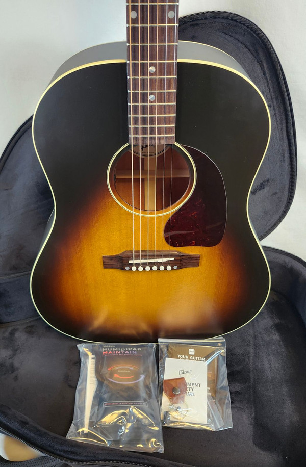 Gibson J-45 Special, Satin Vintage Sunburst, L.R. Baggs electronics, Soft Case