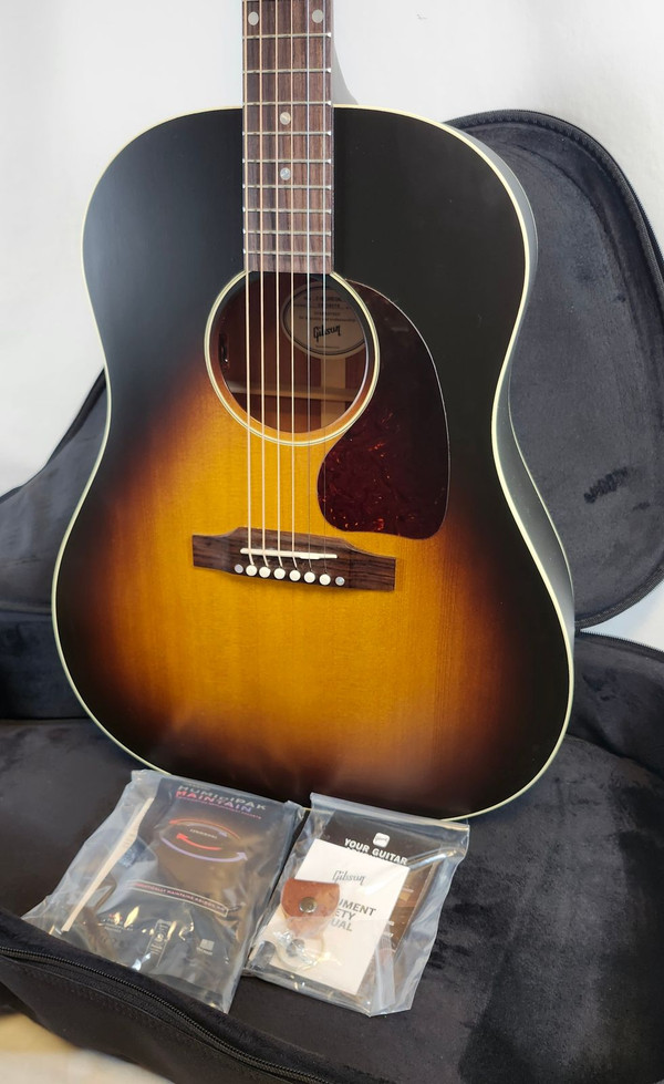 Gibson J-45 Special, Satin Vintage Sunburst, L.R. Baggs electronics, Soft Case