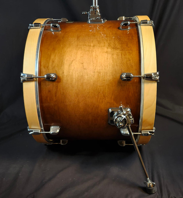 TAMA S.L.P. Studio Maple 4-piece Shell Pack Drum Set Gloss Sienna TAMA S.L.P. Studio Maple 4-piece Shell Pack Drum Set Gloss Sienna