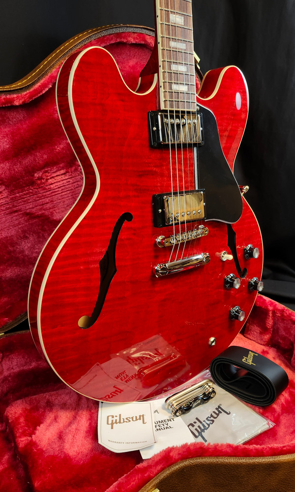 Gibson ES-335 Figured Sixties Cherry Hollowbody Guitar W/ Case