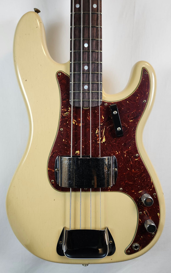 Fender Custom Shop 1966 Precision Bass Journeyman Relic, AAA Birdseye Maple Neck, Aged Desert Sand, w/HSC Fender Custom Shop 1966 Precision Bass Journeyman Relic, AAA Birdseye Maple Neck, Aged Desert Sand, w/HSC