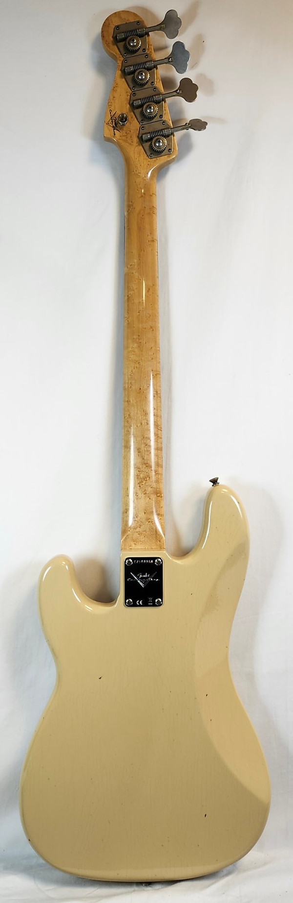 Fender Custom Shop 1966 Precision Bass Journeyman Relic, AAA Birdseye Maple Neck, Aged Desert Sand, w/HSC Fender Custom Shop 1966 Precision Bass Journeyman Relic, AAA Birdseye Maple Neck, Aged Desert Sand, w/HSC
