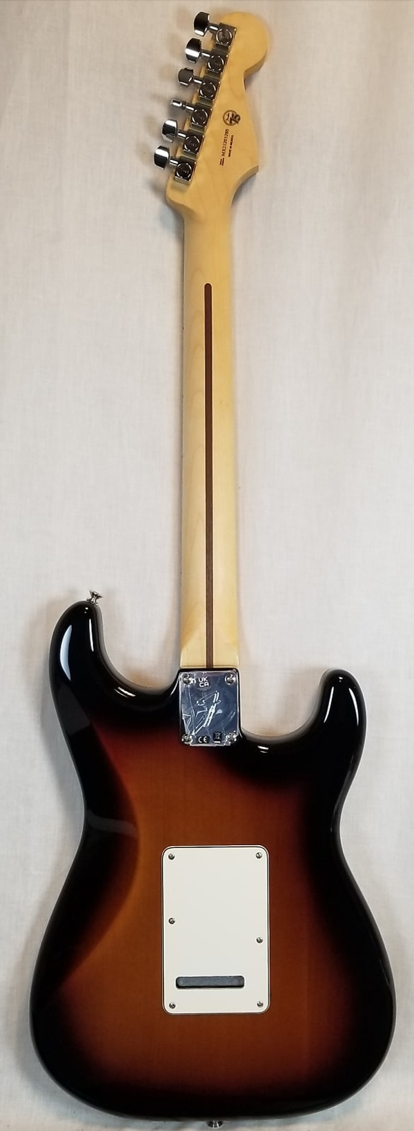 Fender Player Stratocaster Left-Handed Electric Guitar, Maple FB, 3-Color Sunburst Fender Player Stratocaster Left-Handed Electric Guitar, Maple FB, 3-Color Sunburst