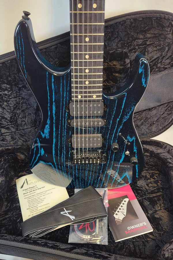 Tom Anderson Pre Owned Angel Player 7, Swamp Ash Body, HSH, Black w/Bora Dog Hair, Logo Bag