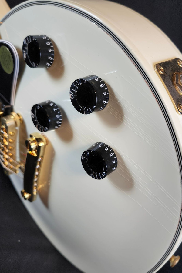 Gibson Vintage 2001 Les Paul Custom, Alpine White, Gold Hardware, w/HSC, Just Unboxed