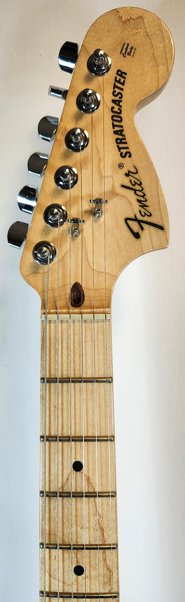 Fender American Special Stratocaster, MN, Candy Apple Red, w/HSC 2009