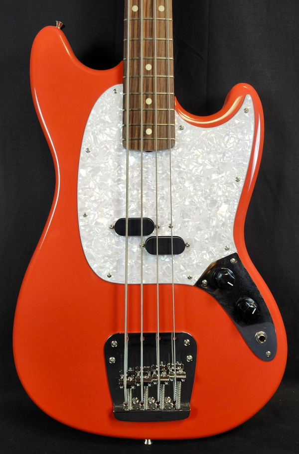 Fender Vintage MB98-70 SD Mustang Bass, CIJ, 1999, Closet Classic, Fiesta Red, w/Bag
