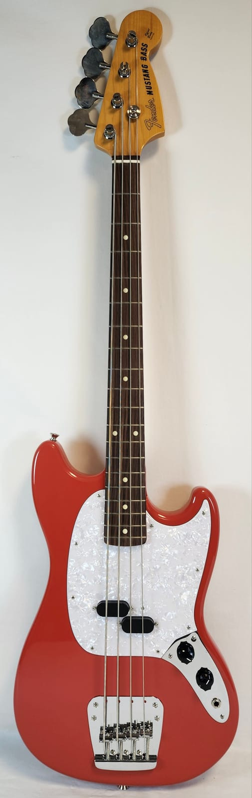 Fender Vintage MB98-70 SD Mustang Bass, CIJ, 1999, Closet Classic, Fiesta Red, w/Bag