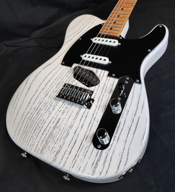 Tom Anderson T Classic Contoured, Swamp Ash Body, SC1 SC1 TF3, 62 Pete, High Gloss White with Black Dog Hair, w/Bag 2026