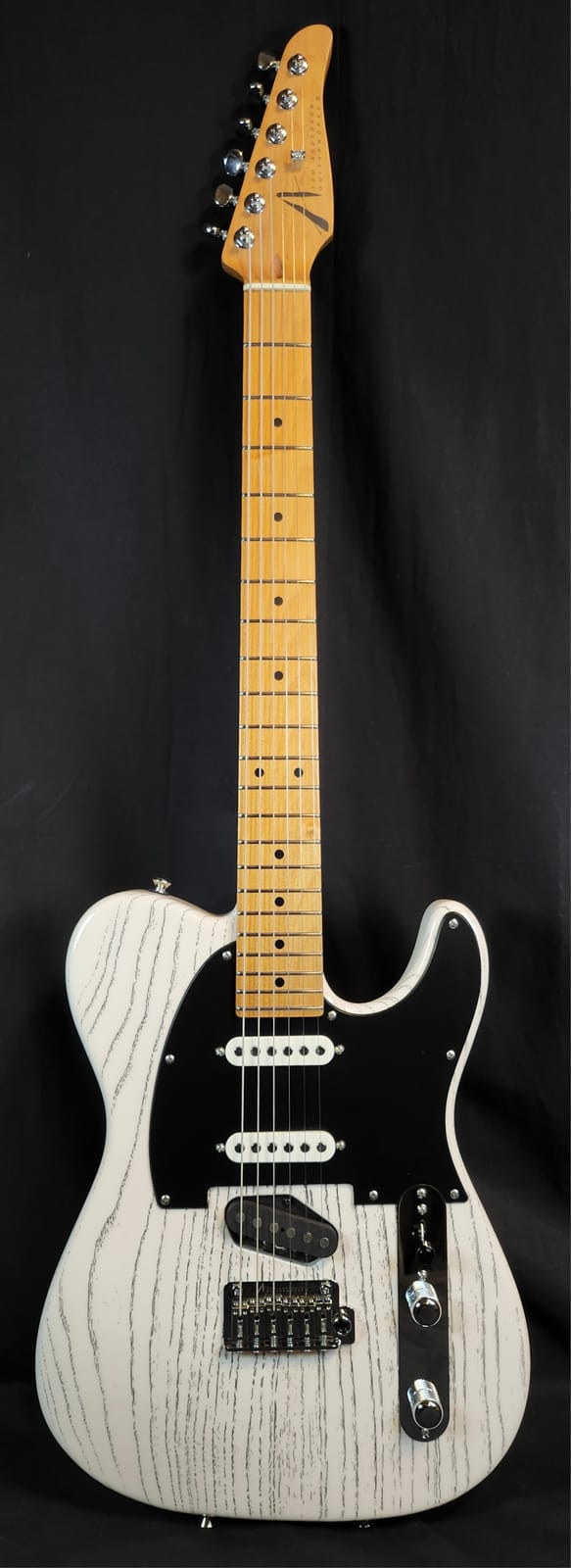Tom Anderson T Classic Contoured, Swamp Ash Body, SC1 SC1 TF3, 62 Pete, High Gloss White with Black Dog Hair, w/Bag 2026