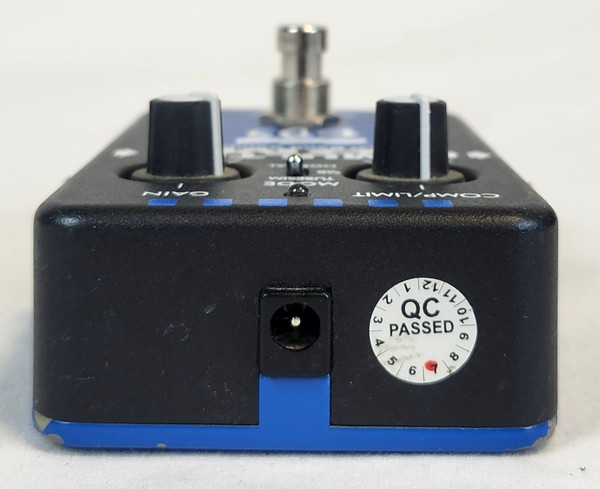 Pre Owned EBS MultiComp Analog, High-Performance Multi-Band Compressor Stompbox, Effect Pedal