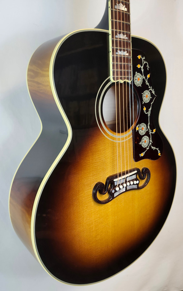 Gibson SJ-200 Original, Vintage Sunburst, W/ Hardshell Case