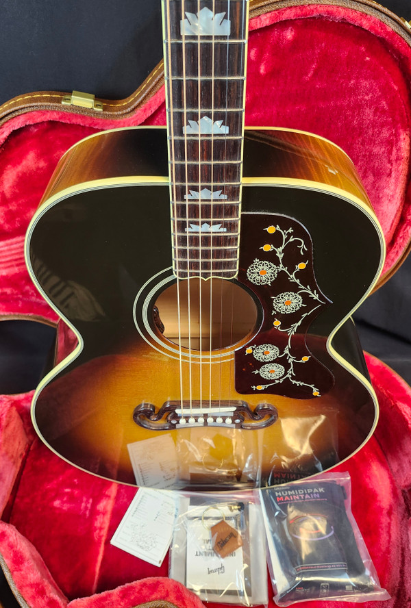 Gibson SJ-200 Original, Vintage Sunburst, W/ Hardshell Case