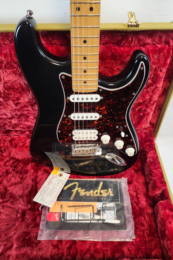 Vintage 1997 Fender U.S. Lone Star Stratocaster, Hot Rod Series, HSS, Black, w/Tweed HSC