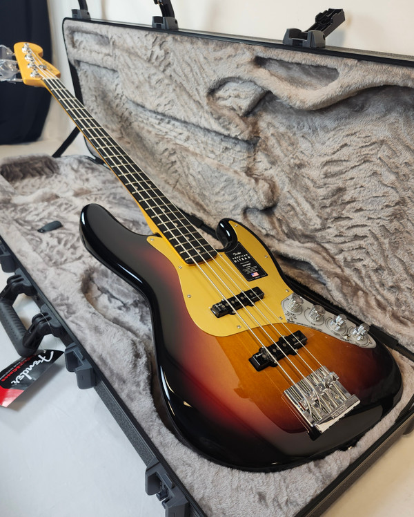 Fender American Ultra II Jazz Bass, UltraBurst, W/HSC