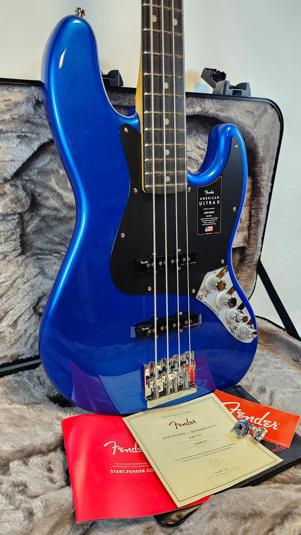 Fender American Ultra II Jazz Bass, Noble Blue, W/HSC