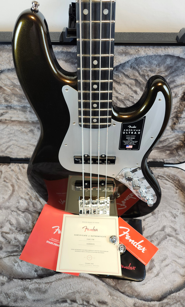 Fender American Ultra II Jazz Bass, Texas Tea, W/HSC